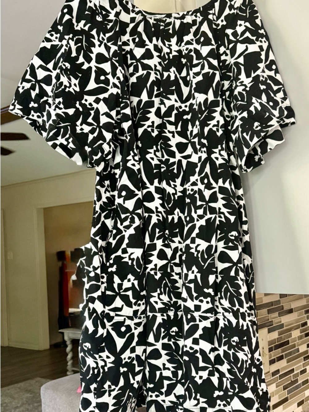 Black & White Floral Midi Dress - Classic Scoop Neck - Picture 2 of 4